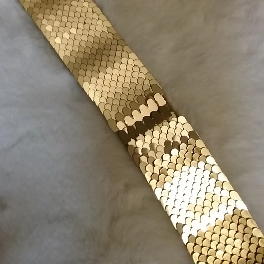 KEEPER-Vintage Gold Scalloped Belt - Picture 4 of 6